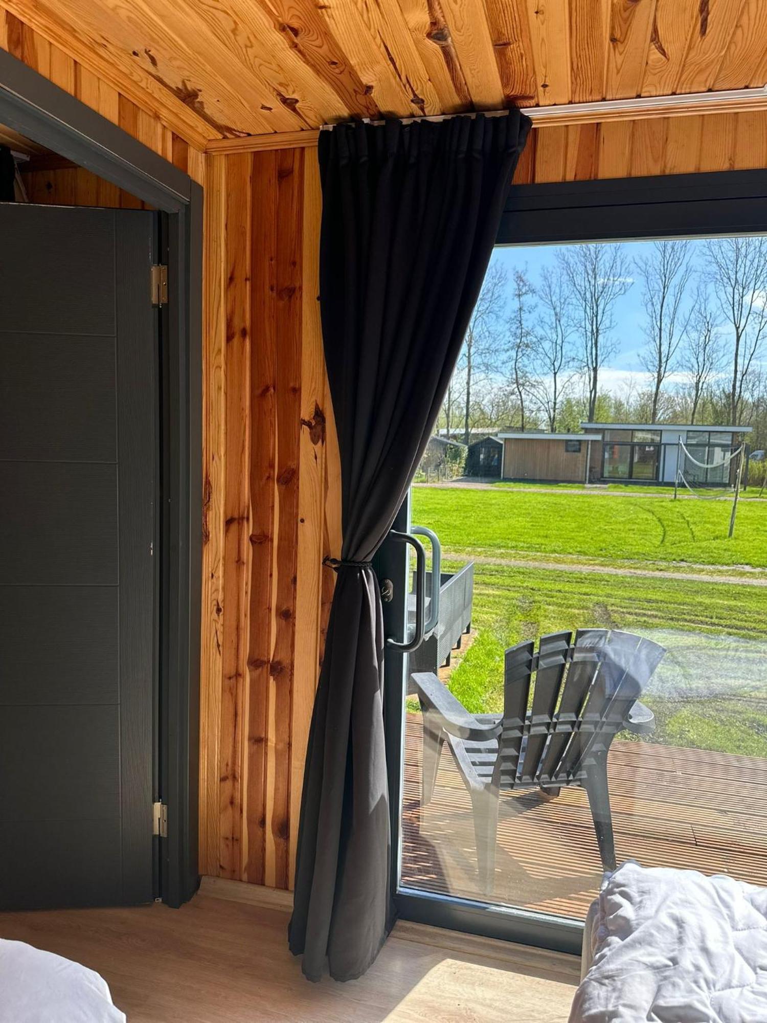 Luxe Tiny House Bij Het Leekstermeer Matsloot Exteriör bild